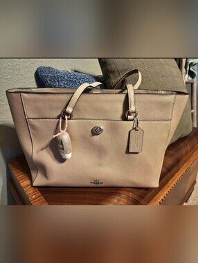 Coach Crossgrain Leather Folio Tote